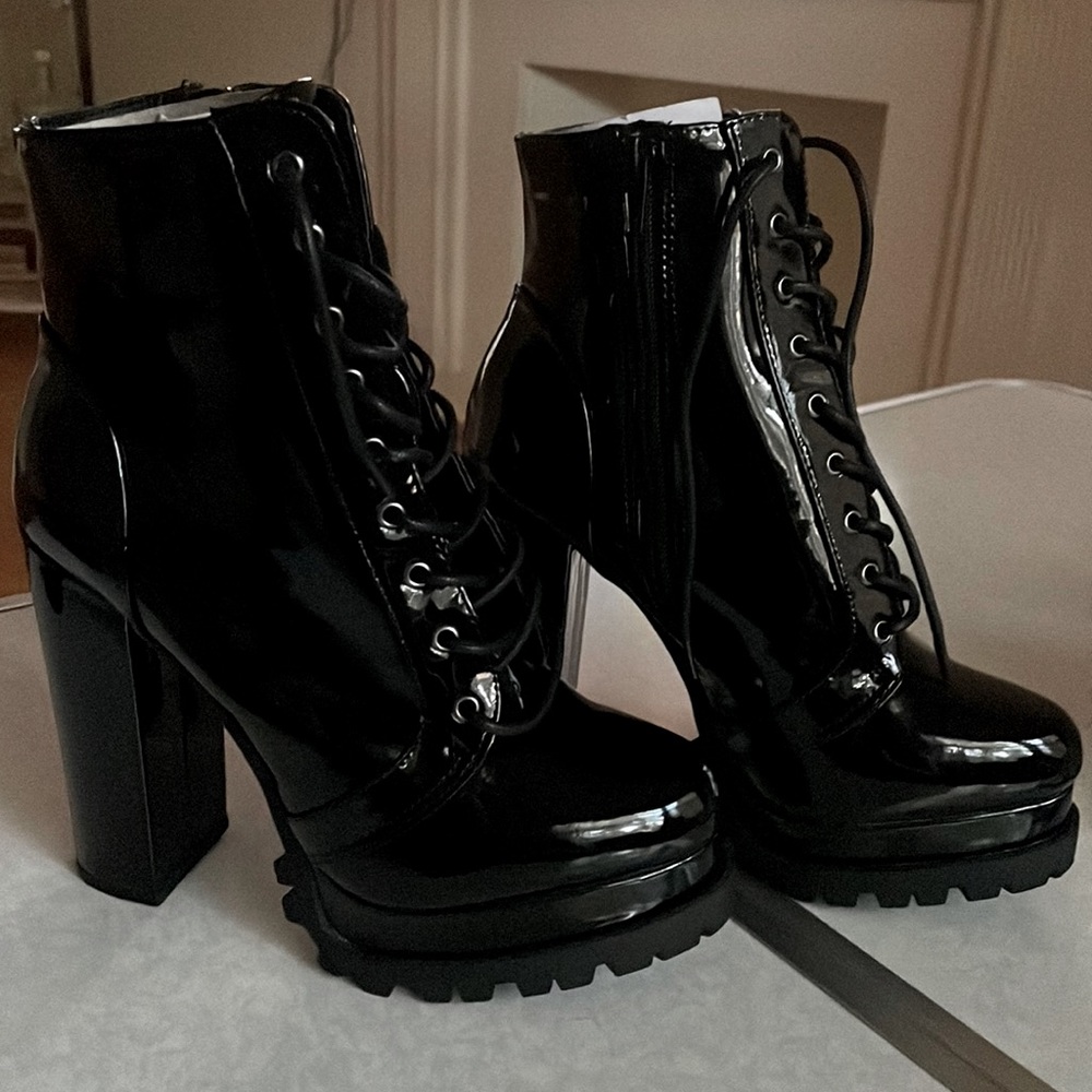 Black Patent Chunky Heel Boots size 7.